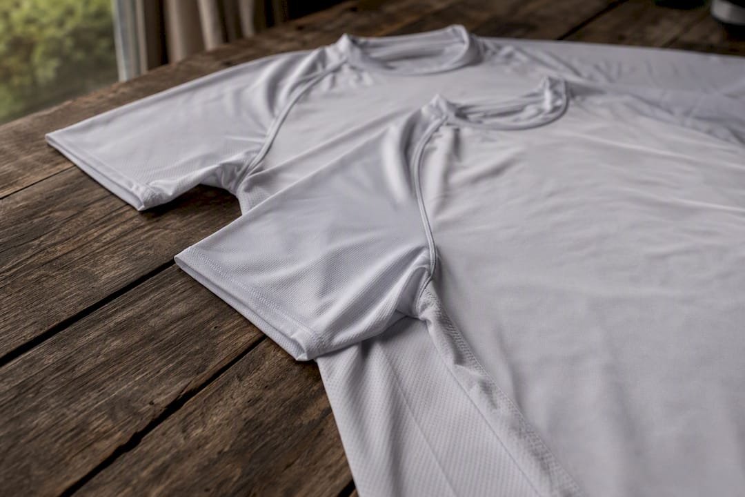 Comparison of youth XL and adult small jersey lengths